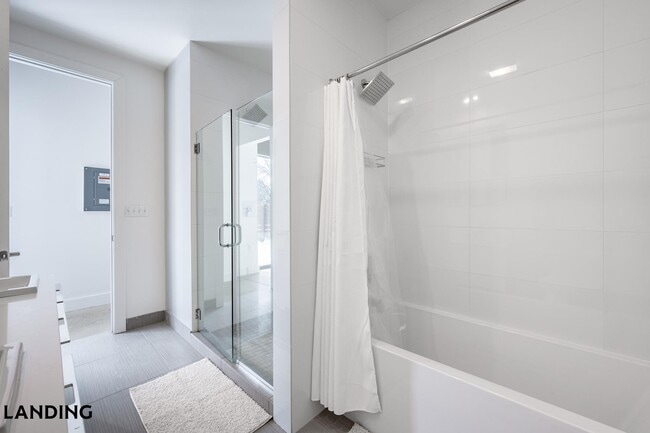 Foto del edificio - 1210 Morse Ave