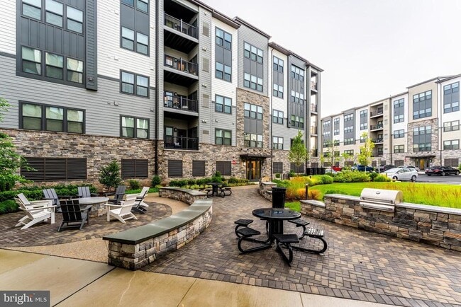 Building Photo - 12875 Mosaic Pk Wy