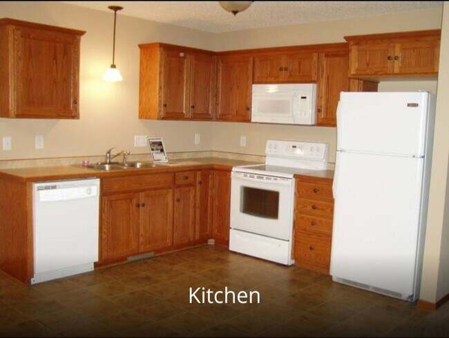 Building Photo - $200 off 1st month! $2095 Rambler 4Bd/2Bth...