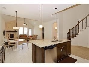 Foto del edificio - 1809 Houghton Dr