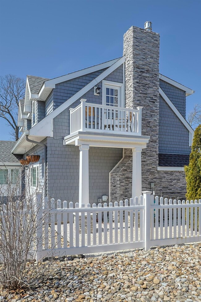 Building Photo - 246 Mantoloking Rd