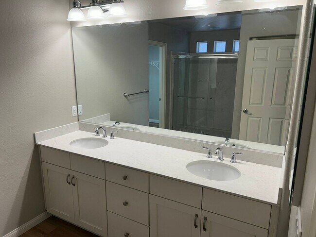 Foto del edificio - 3 Story Home Nestled in the Heart of Coronado Ranch