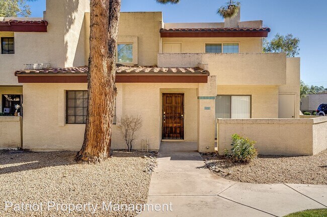 Building Photo - 2020 W Union Hills Dr