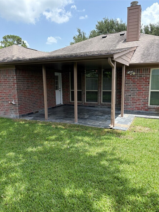 Building Photo - 1402 Township Ct