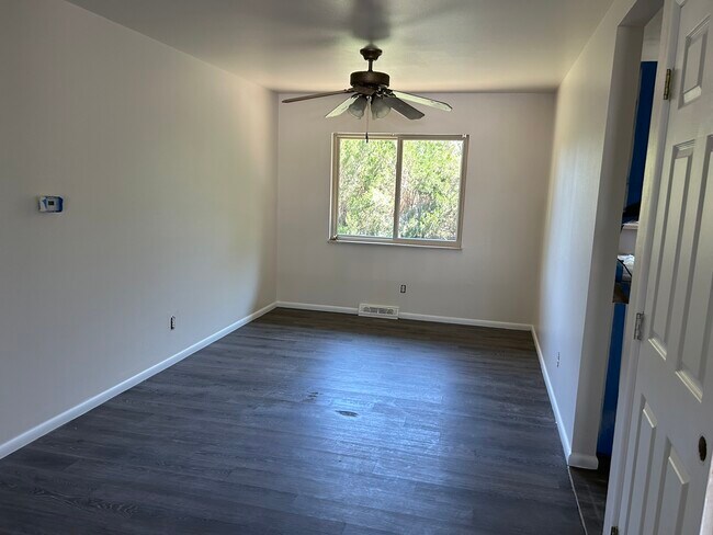 Dining room - 12512 W Florida Dr
