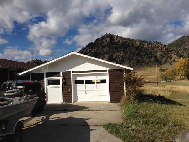 Building Photo - 6 Meadowlark Sq