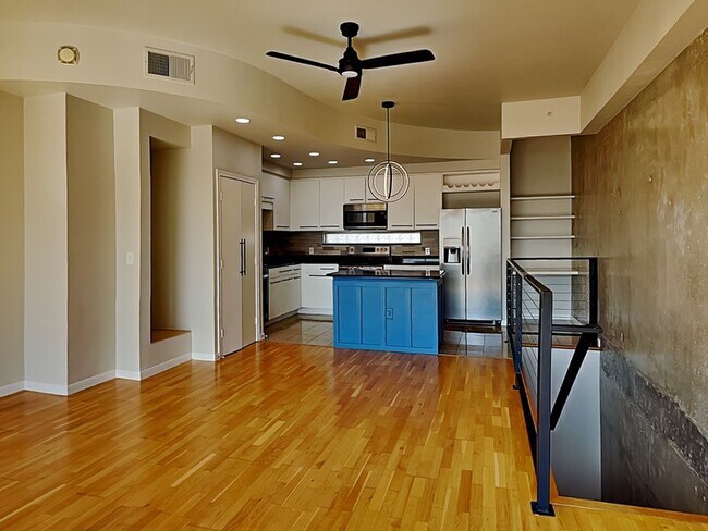 Foto del edificio - 3225 Turtle Creek Blvd