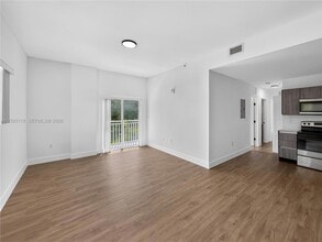 Building Photo - 1021 NW 1st St