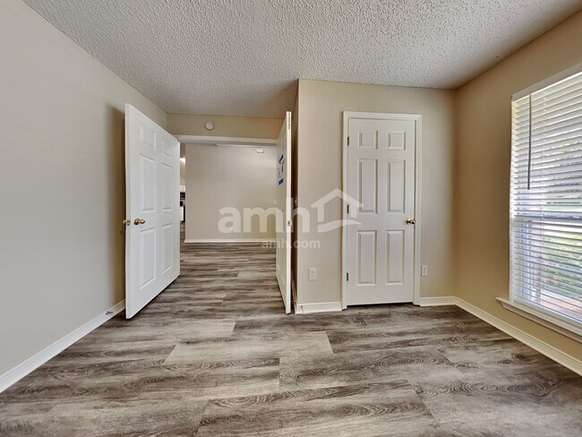 Building Photo - 2663 Fernleaf Dr