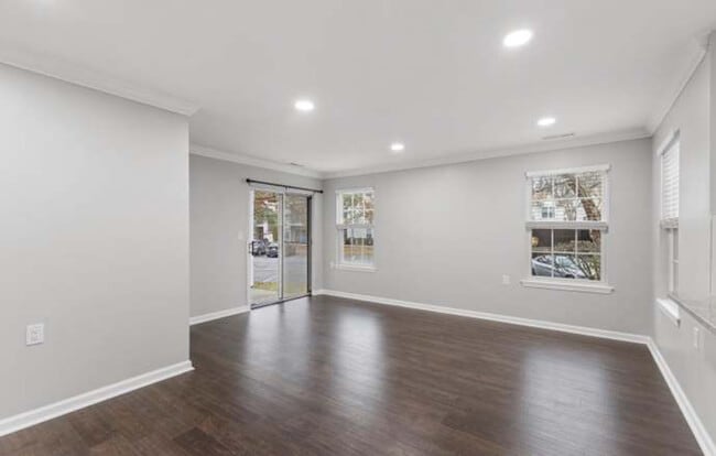 Foto del edificio - 712 Walden Cir