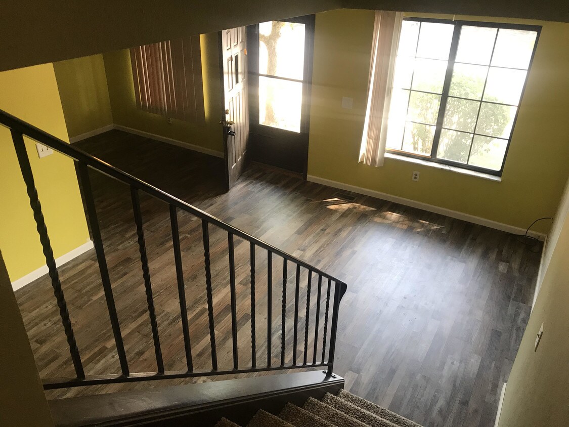 4515 W Bancroft St, Toledo, OH 43615 Condo for Rent in Toledo, OH