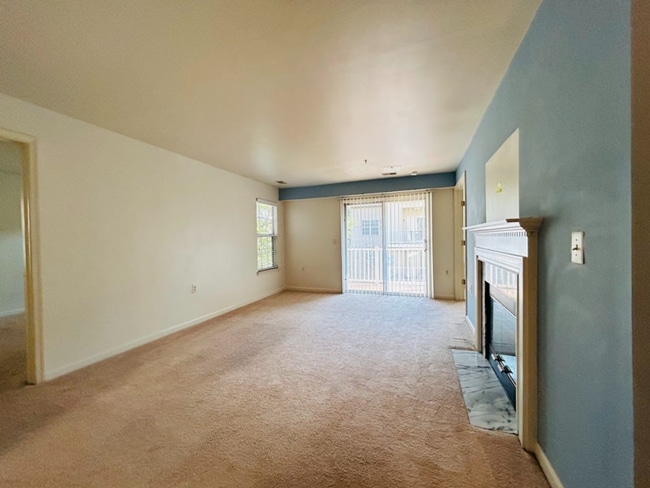 Building Photo - 1024 Gardenview Loop