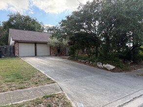 Building Photo - 16006 Eagleway St