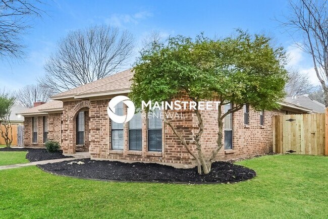 Foto del edificio - 3 Bedroom Pet-Friendly Home in North Richland Hills, TX with Main Street Renewal