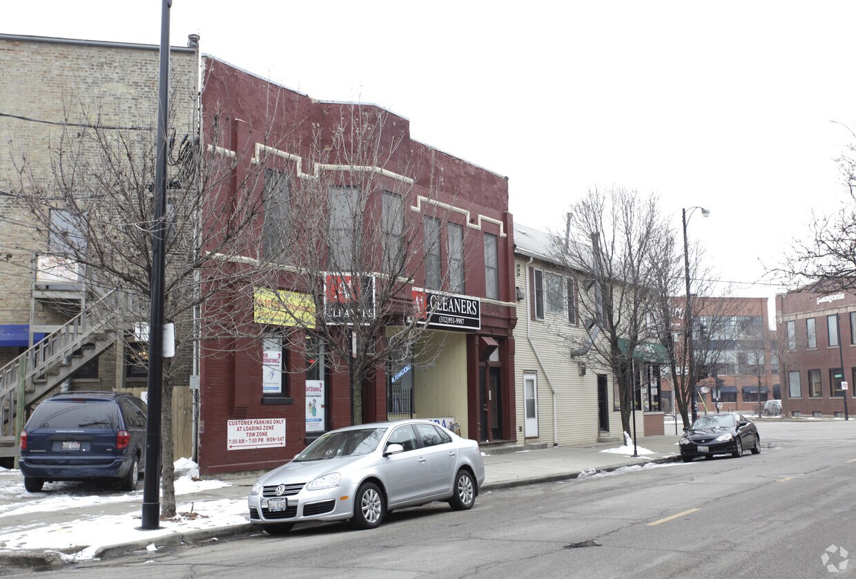 Building Photo - 953 W Willow St