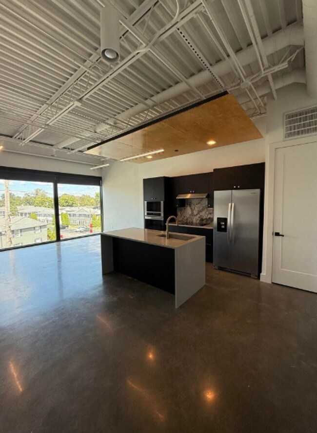 Foto del edificio - The Icon - Suite 305 - ONE MONTH FREE!