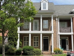 Building Photo - 9916 Evergreen Terrace Drive