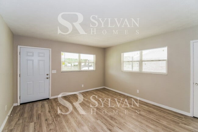 Photo - One-level living at its best House