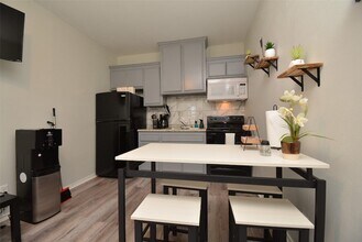 Building Photo - 7124 Avenue F