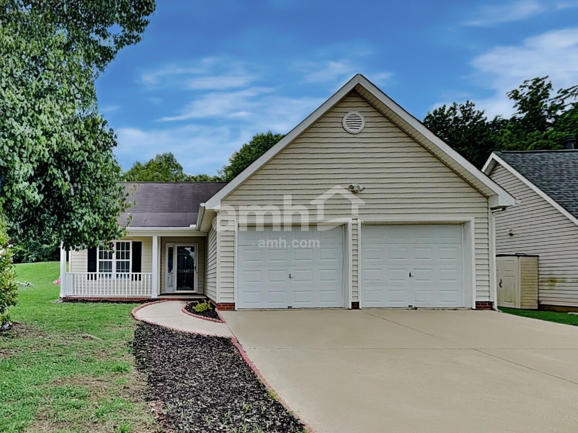 Primary Photo - 5407 Creek Pointe Ct