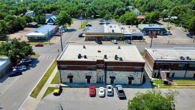 Foto del edificio - 609 E University Ave