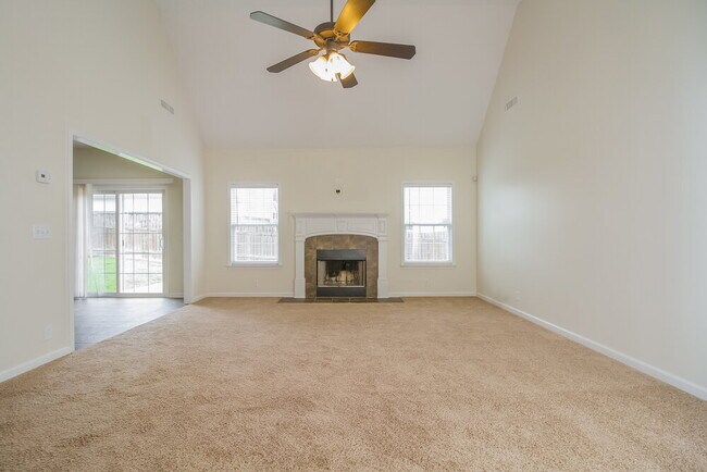 Building Photo - 1452 Colyn Avenue