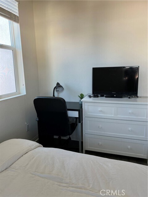 Building Photo - 1413 Girona Dr