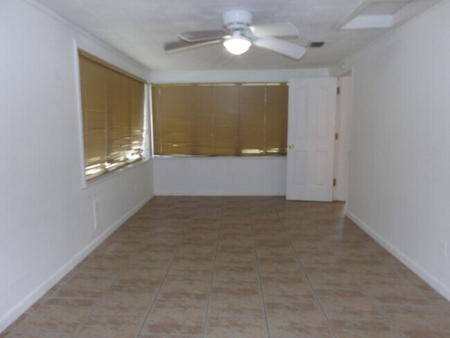Building Photo - DEBARY HOME NEW ON MARKET
