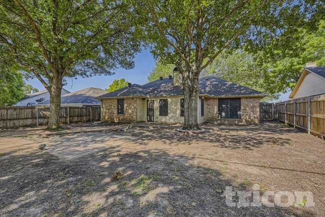 Building Photo - 8 Marvin Garden