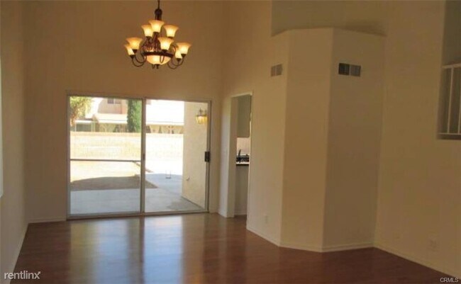 Building Photo - 5 br, 3 bath House - 43130 Sugar St