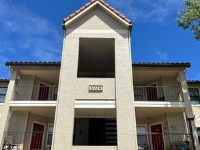 Building Photo - 3034 Parkway Blvd