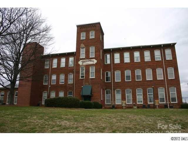 Foto del edificio - 1 Buffalo Ave NW