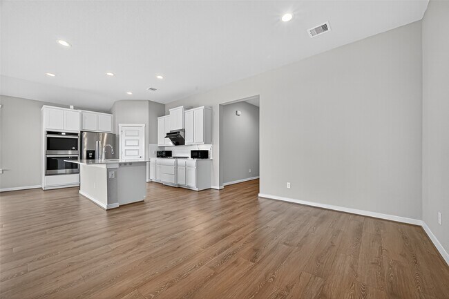 Foto del edificio - 28611 Hannahs Harbor Ln