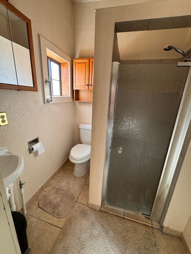 Building Photo - 3 br, 2 bath House - 6017 N Atkinson (816)
