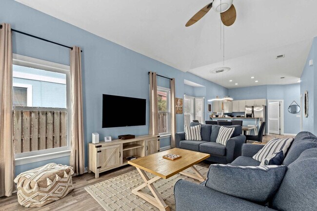 Foto del edificio - 4765 Calatrava Ct