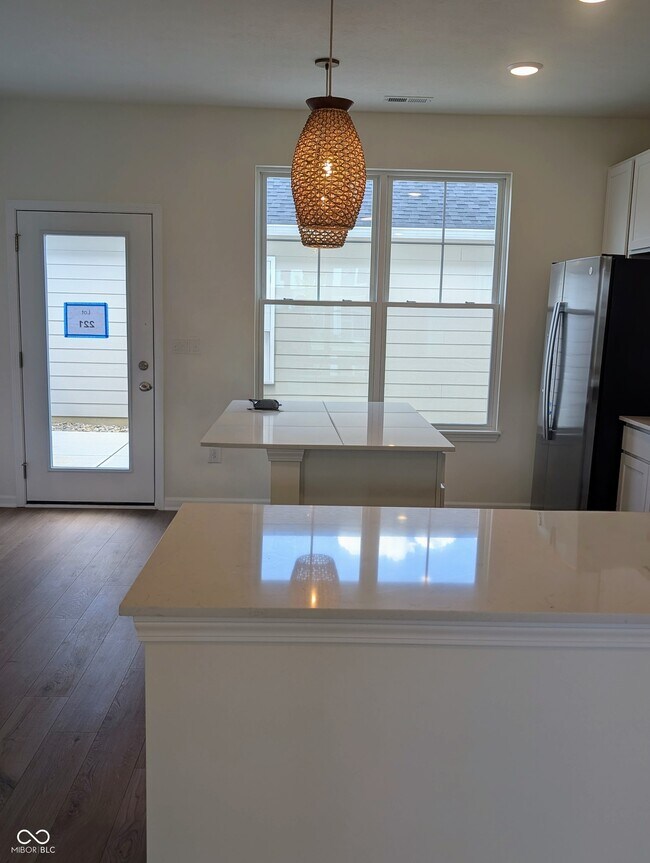 Foto del edificio - 2650 Marjorie Ln