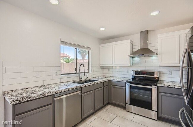 Foto del edificio - 3 br, 2.5 bath House - 1386 E 10Th Street ...