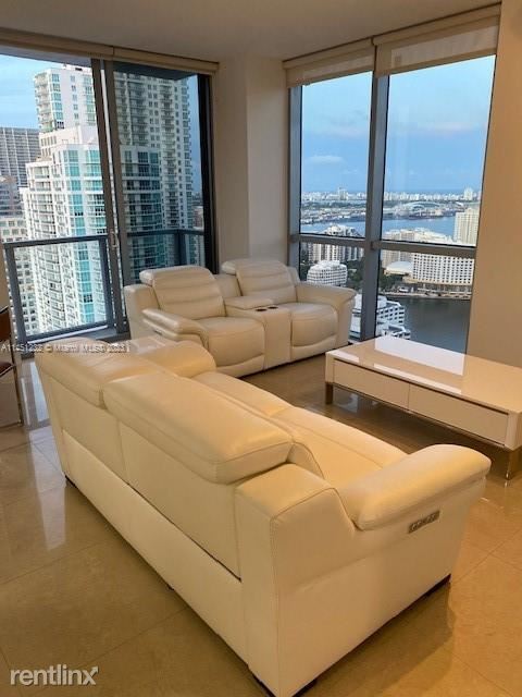 Foto del edificio - 2 br, 2.5 bath Condo - 1060 Brickell Ave A...