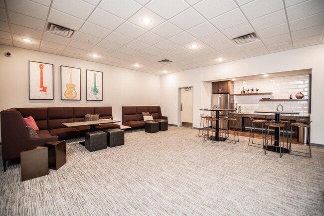 Building Photo - Venue on 78th