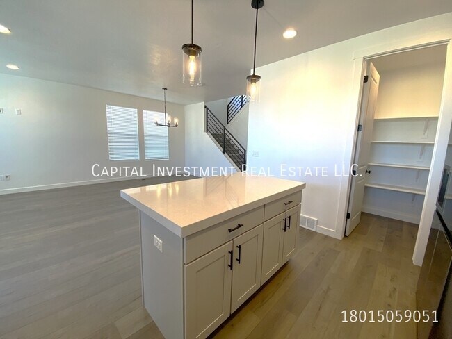 Foto del edificio - 11541 Engelmann Dr