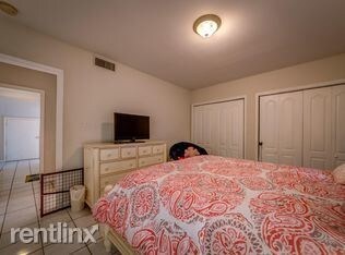 Foto del edificio - 2 br, 2 bath  - 1290B Century Oaks Dr