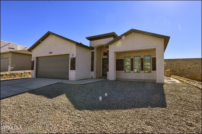 Foto del edificio - 12844 Giovanni Grajeda Ave