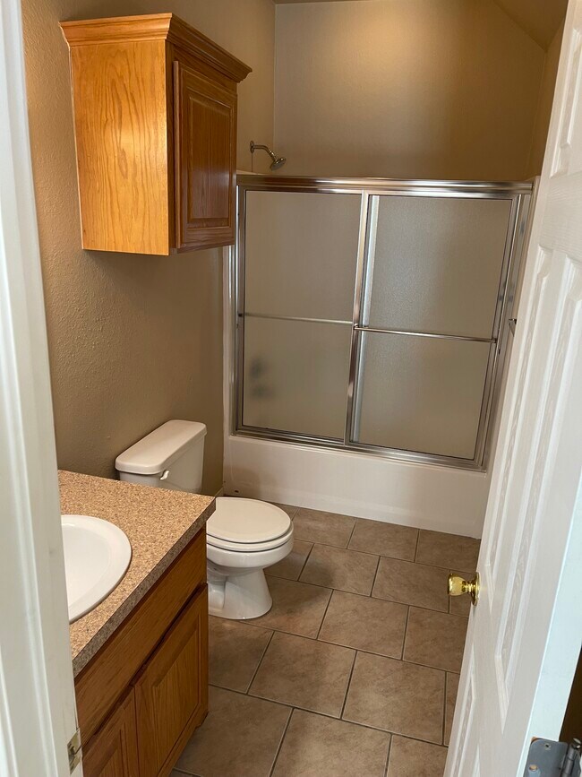 Bathroom - 1019 E Kiowa Ave