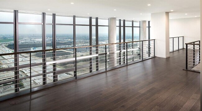 Foto del edificio - 7201 Dallas Pkwy