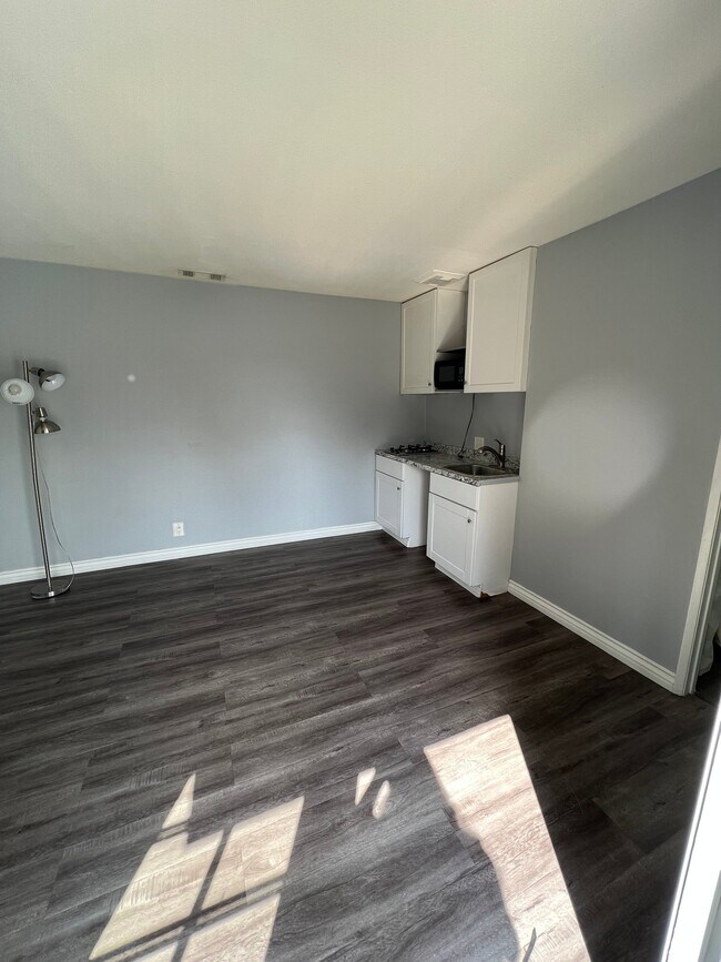 Foto del edificio - 2188 Carlton Pl