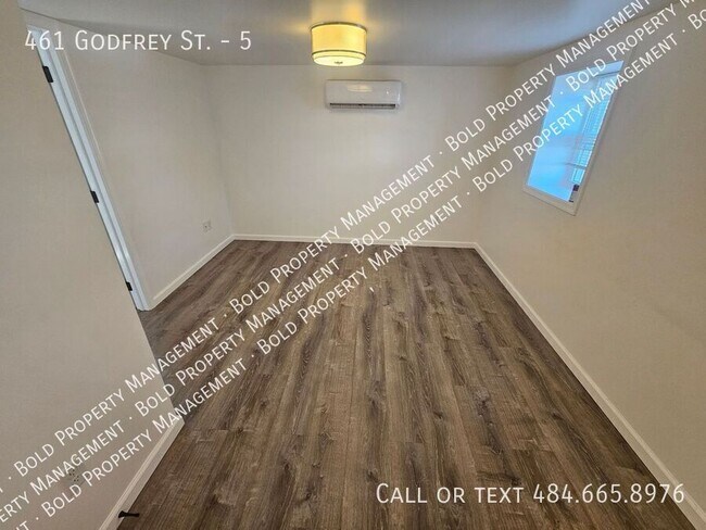 Foto del edificio - 461 Godfrey St