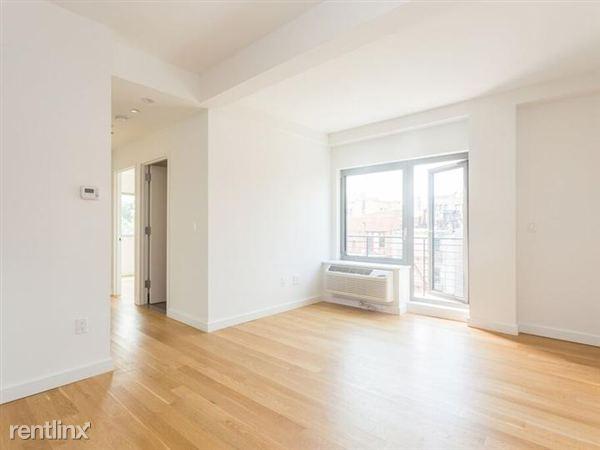 Building Photo - 162 E 92nd St