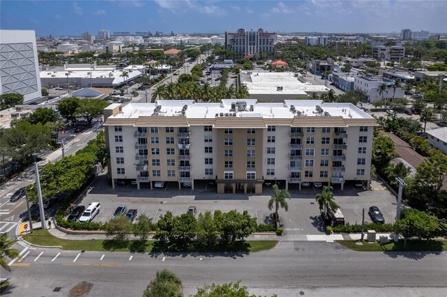 Photo - 1050 SE 15th St Apartment