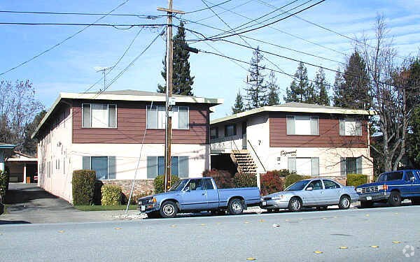 Building Photo - 36 Edgewood Rd