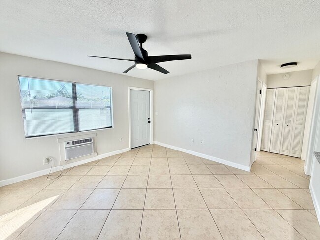 Building Photo - RFR (543 103rd Ave)